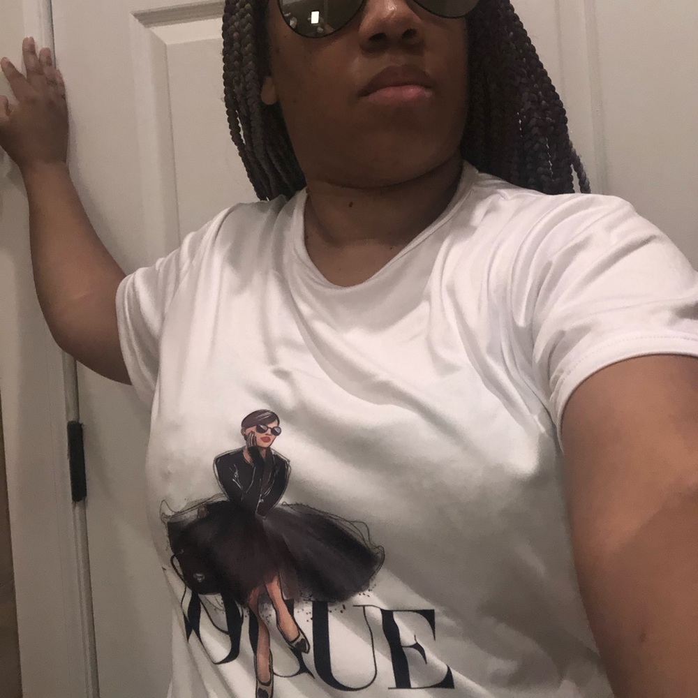Boutique Tee - Picture 2 of 3